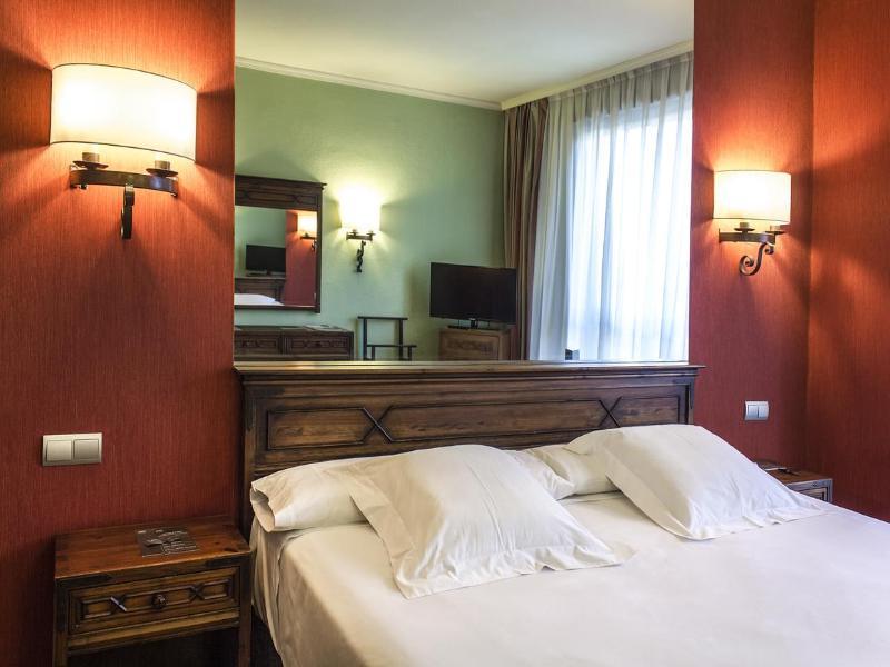 Zenit Hotel 4*